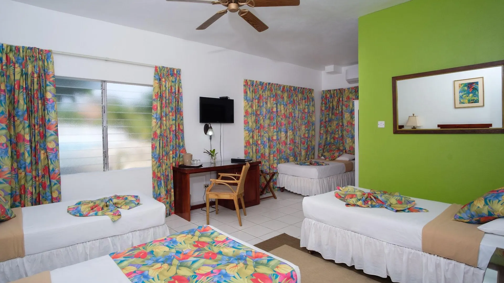 Hibiscus Lodge Hotel オーチョ・リオス