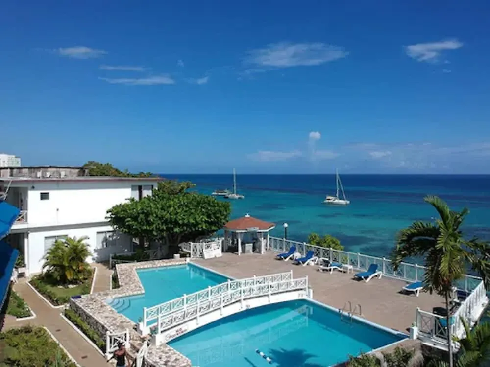 Hibiscus Lodge Hotel オーチョ・リオス