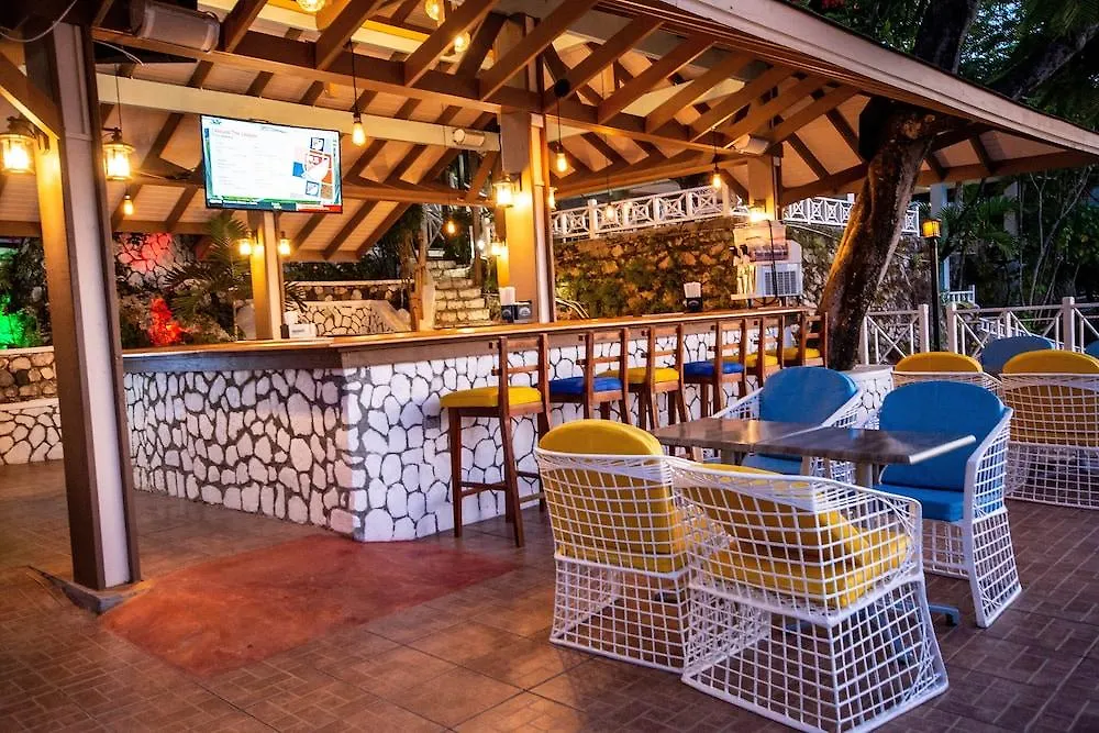 Hibiscus Lodge Hotel オーチョ・リオス